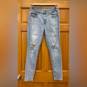 NWOT Levi’s Premium 721 High Rise Skinny Jeans